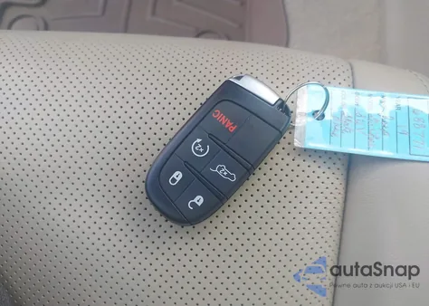 2019 Jeep Grand Cherokee Overland 4X4 from USA, damaged, VIN 1C4RJFCG1KC688771